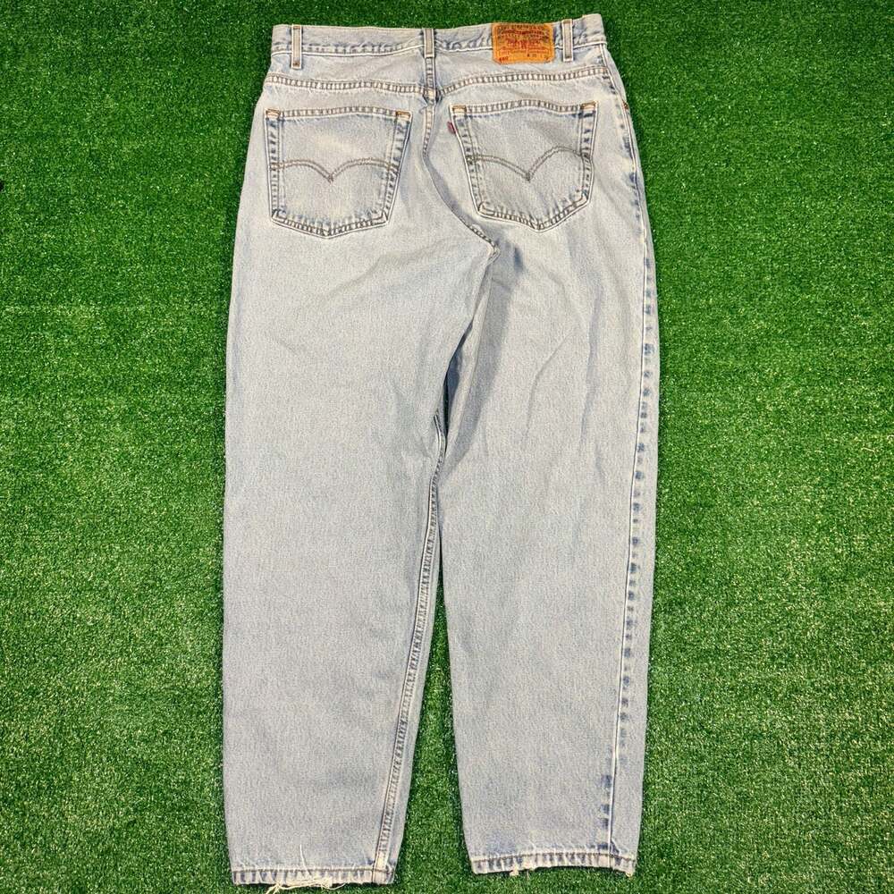 Vintage Levi's 560 Loose Fit Tapered Leg Jeans Light Wash 36x30